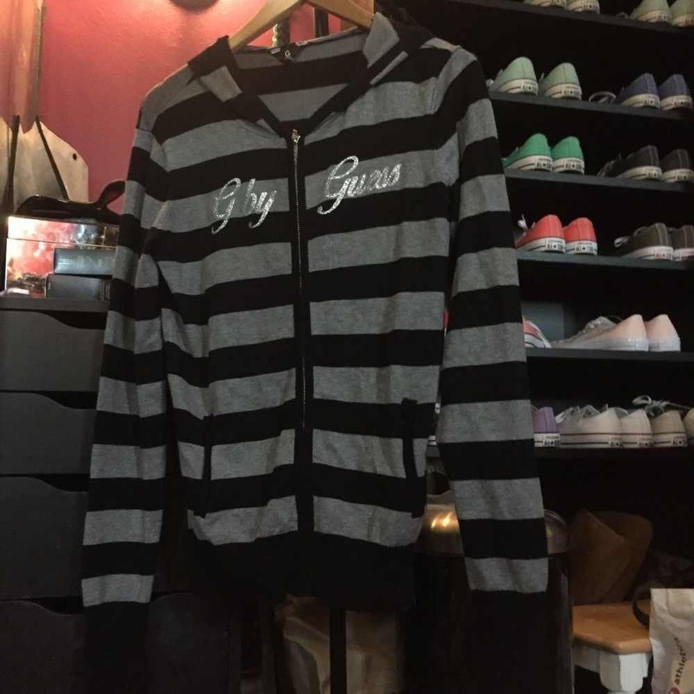 guess sweater xl NWOT